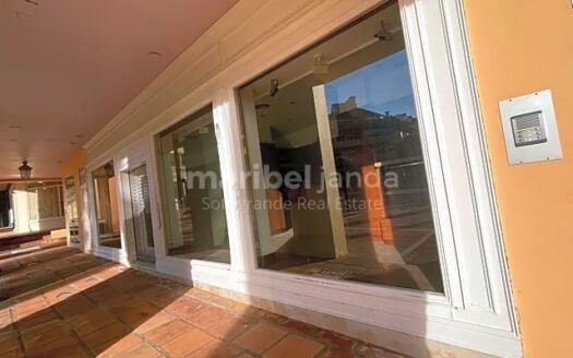 Local Comercial en venta en el Puerto Deportivo de Sotogrande